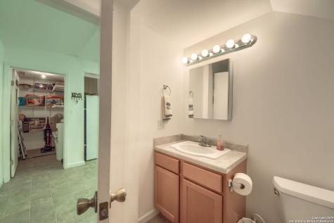 1108 Pebble Beach Drive NW Lakehills TX 78063