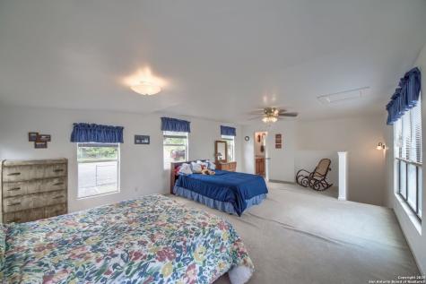 1108 Pebble Beach Drive NW Lakehills TX 78063