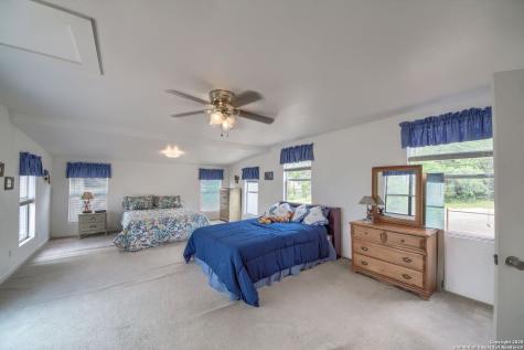 1108 Pebble Beach Drive NW Lakehills TX 78063