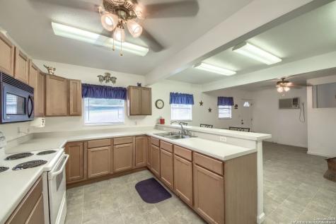 1108 Pebble Beach Drive NW Lakehills TX 78063