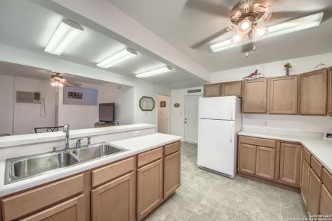 1108 Pebble Beach Drive NW Lakehills TX 78063