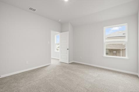 145 Hunters Camp San Antonio TX 78245