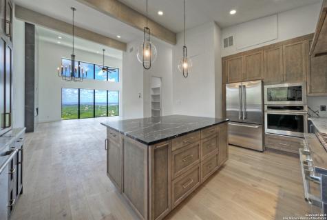 585 Highland Terrace Canyon Lake TX 78133