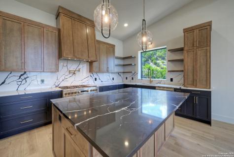 585 Highland Terrace Canyon Lake TX 78133