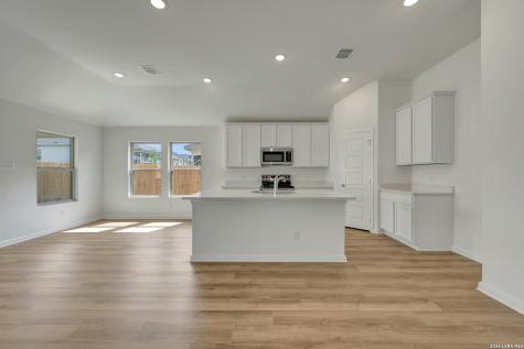 1108 Limestone Ridge Seguin TX 78155