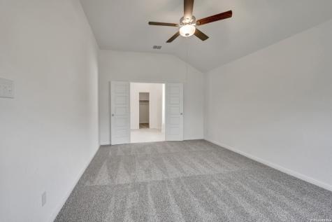 1108 Limestone Ridge Seguin TX 78155