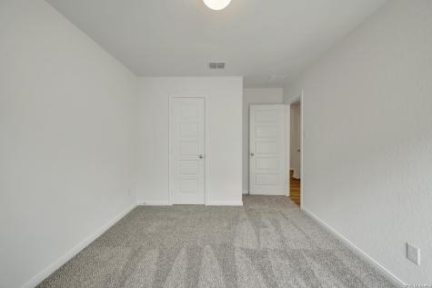 1108 Limestone Ridge Seguin TX 78155