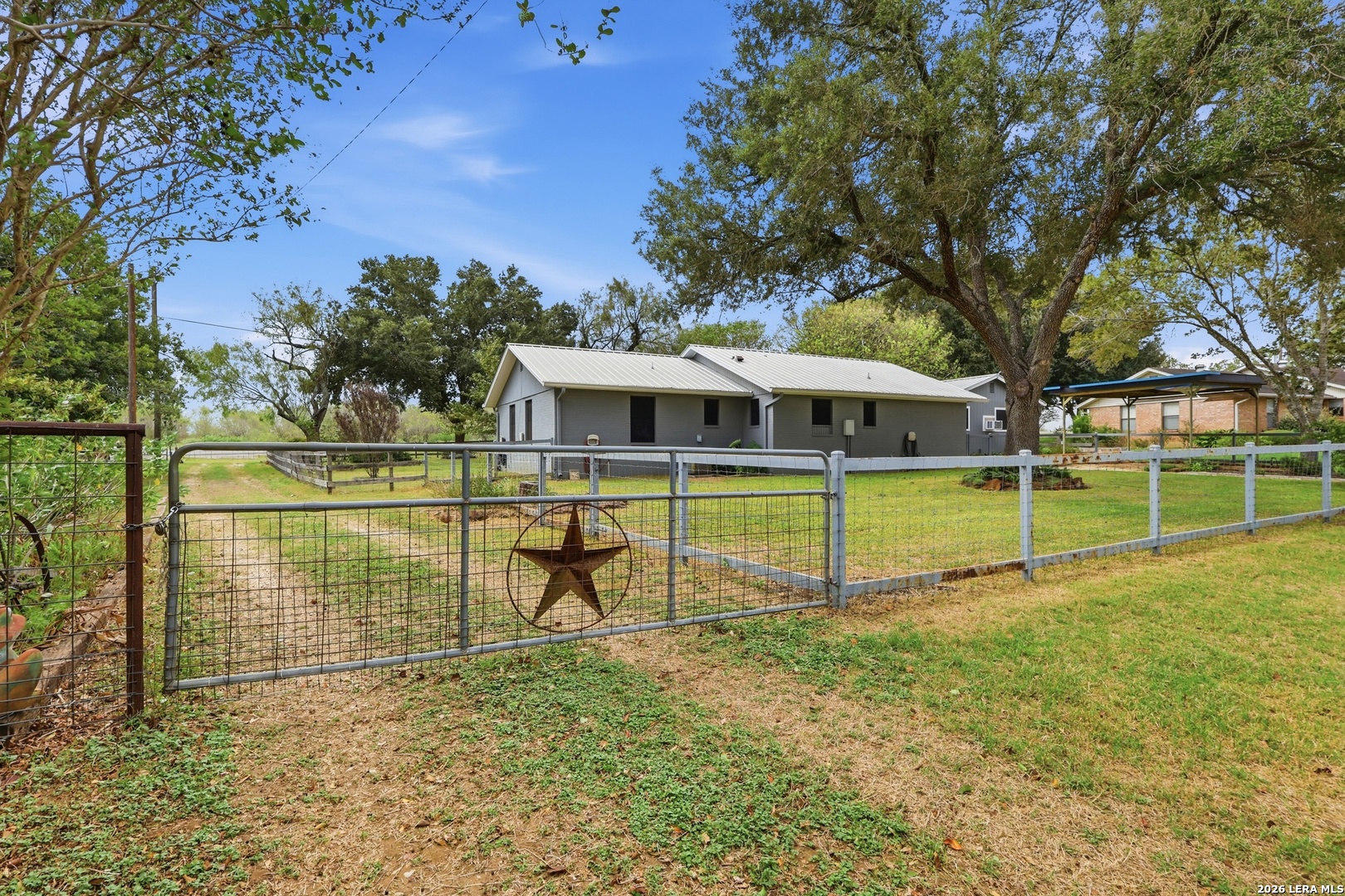 667 Fm 2772 La Vernia TX 78121