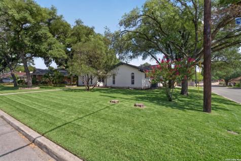 721 Balfour Drive Windcrest TX 78239