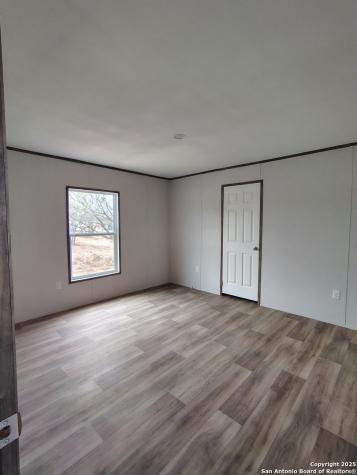 152 Cr 2664 Moore TX 78016