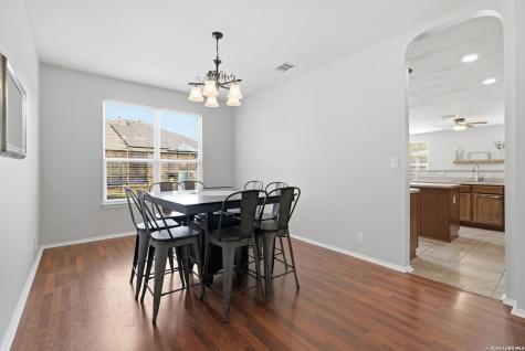 8423 Feather Trail Helotes TX 78023