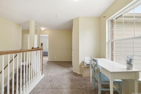 8423 Feather Trail Helotes TX 78023