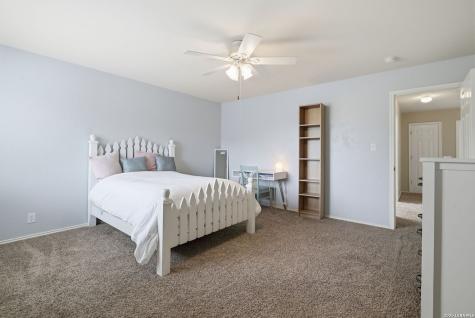 8423 Feather Trail Helotes TX 78023