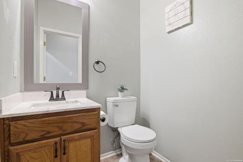 8423 Feather Trail Helotes TX 78023