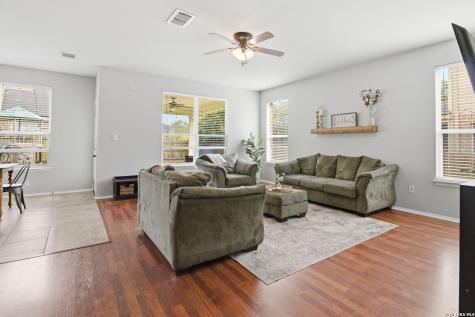 8423 Feather Trail Helotes TX 78023
