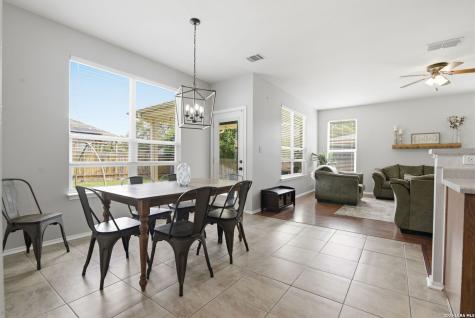 8423 Feather Trail Helotes TX 78023