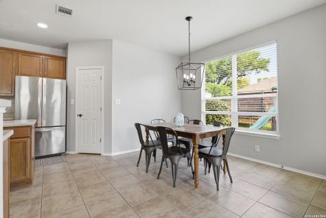 8423 Feather Trail Helotes TX 78023