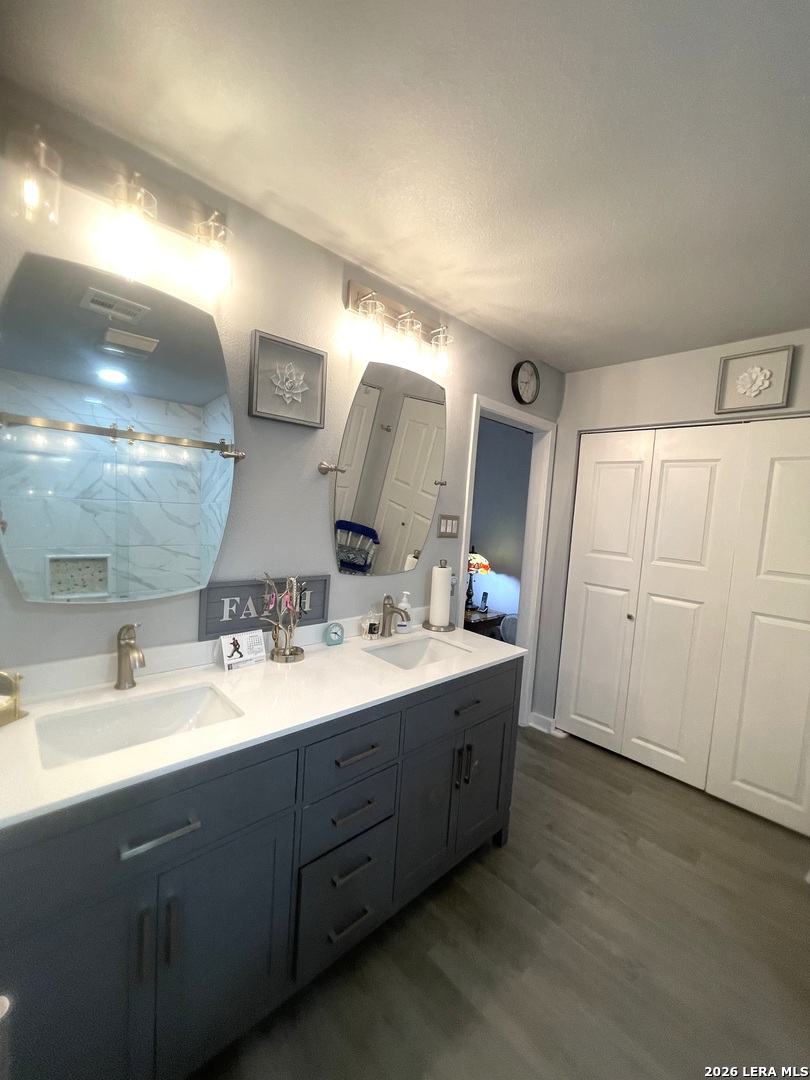 1039 S Ellison Drive San Antonio TX 78245