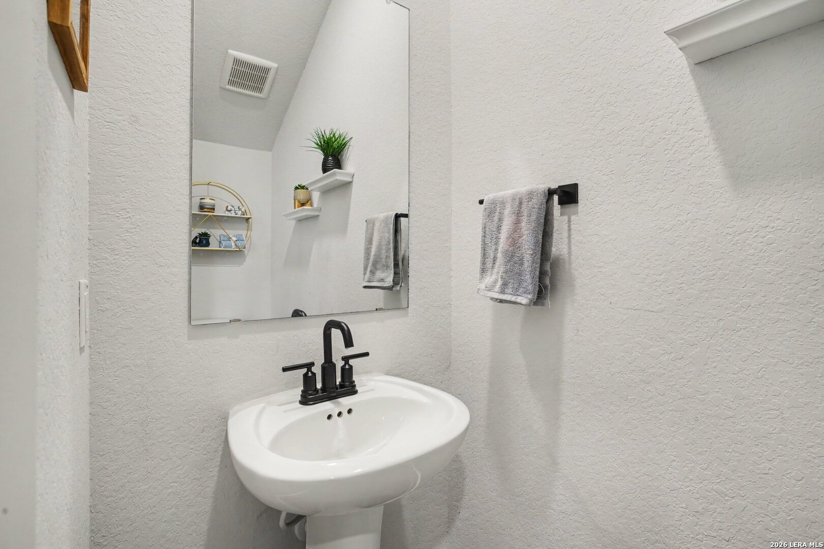 5935 W Hausman #46 San Antonio TX 78249