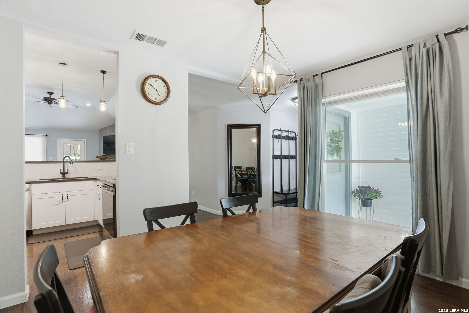 6342 Forest Village San Antonio TX 78250