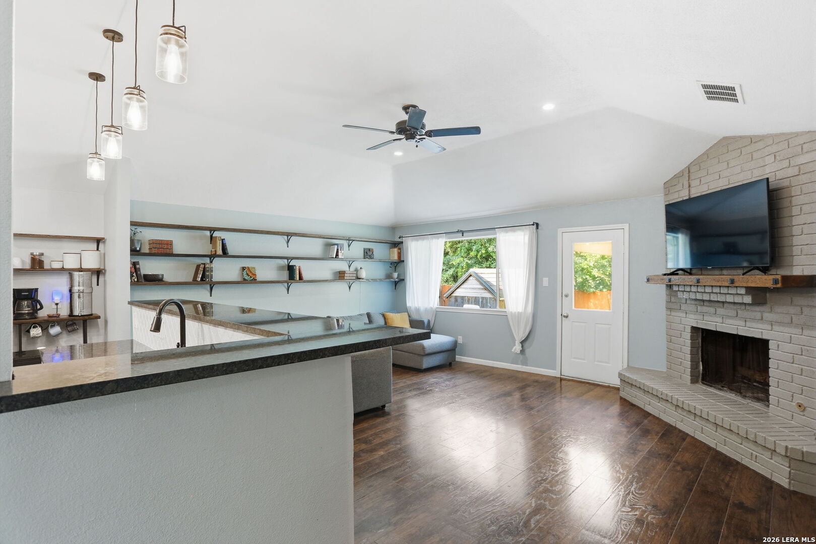 6342 Forest Village San Antonio TX 78250