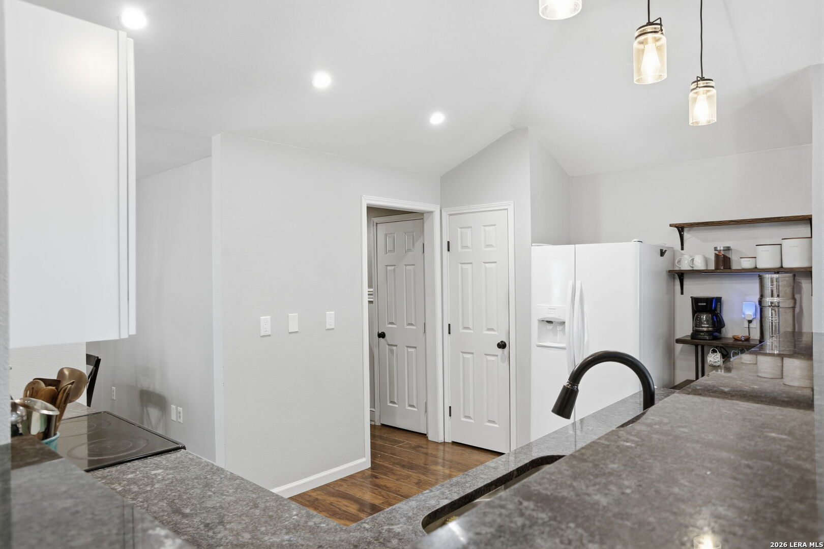 6342 Forest Village San Antonio TX 78250