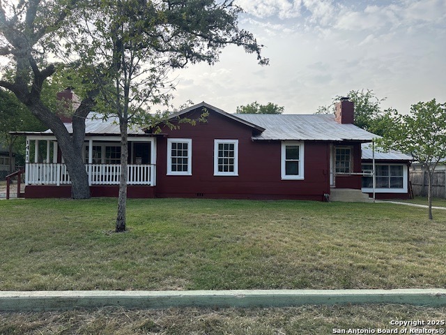 1411 Hackberry Street Bandera TX 78003