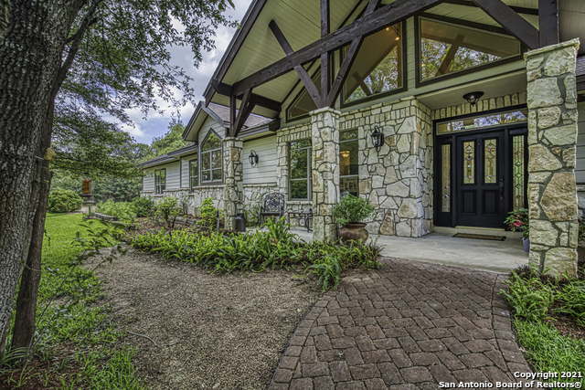 201 Oak Bend Drive La Vernia TX 78121