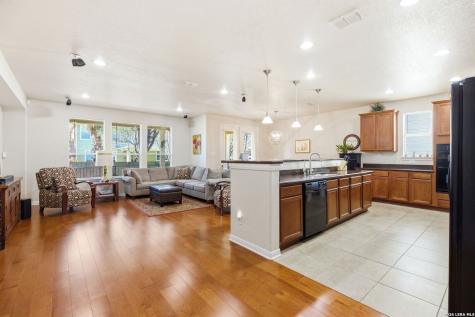 221 Lone Star Boerne TX 78006