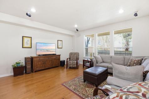 221 Lone Star Boerne TX 78006
