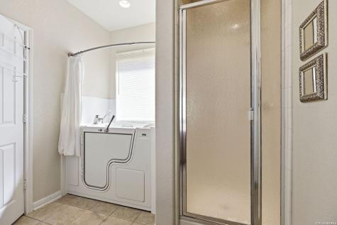 221 Lone Star Boerne TX 78006