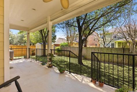 221 Lone Star Boerne TX 78006