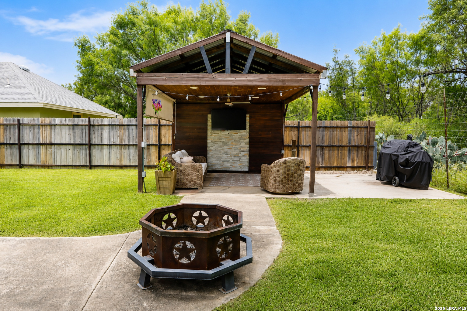 110 Rio Grande Street Uvalde TX 78801