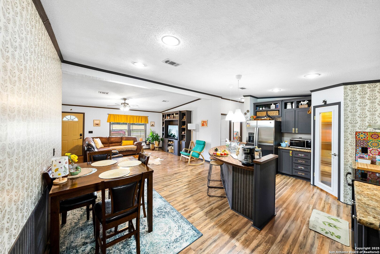 380 Martin Avenue Carrizo Springs TX 78834