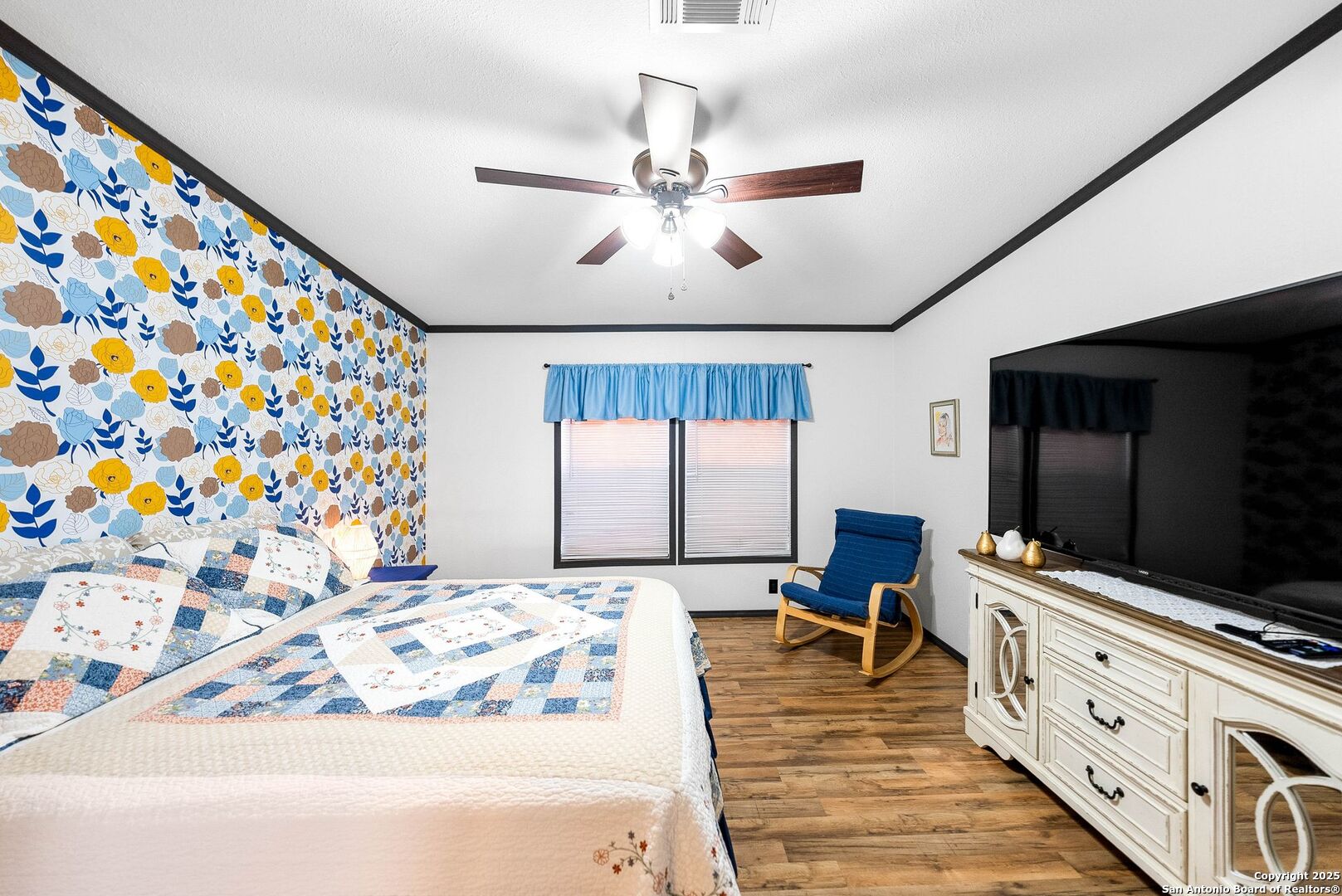 380 Martin Avenue Carrizo Springs TX 78834