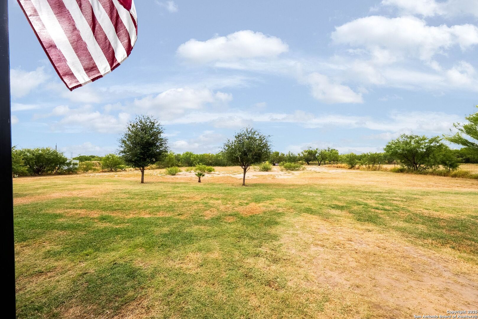 380 Martin Avenue Carrizo Springs TX 78834