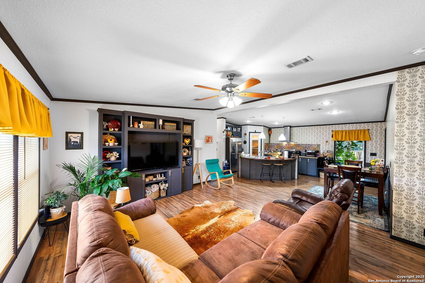 380 Martin Avenue Carrizo Springs TX 78834