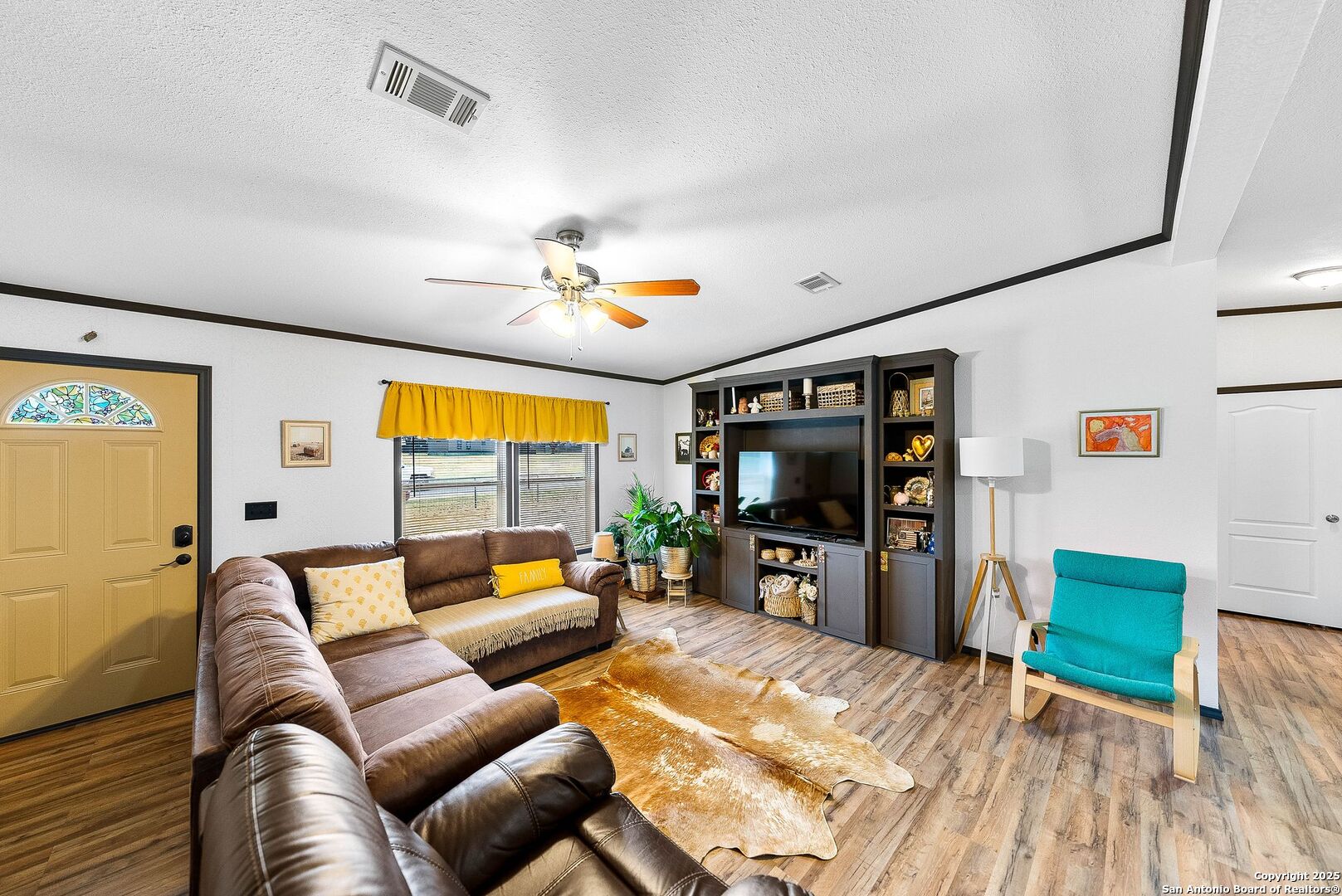 380 Martin Avenue Carrizo Springs TX 78834