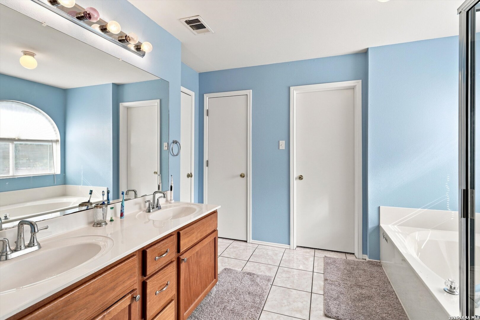 5435 Stormy Breeze San Antonio TX 78247