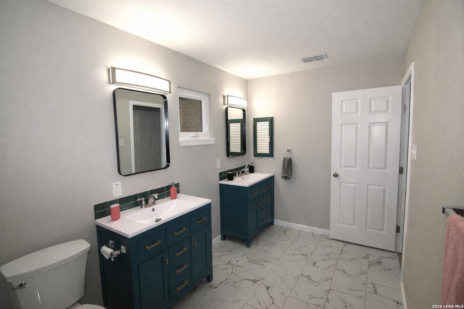 1235 Cibolo Universal City TX 78148