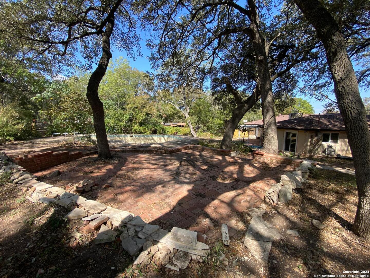 1235 Cibolo Universal City TX 78148