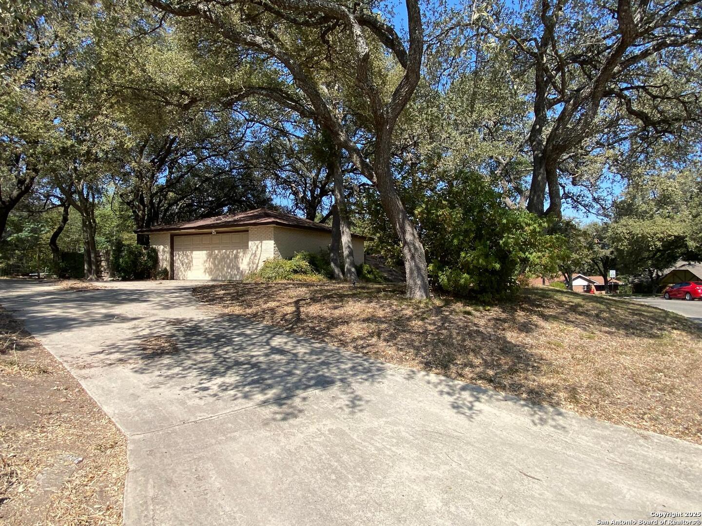 1235 Cibolo Universal City TX 78148