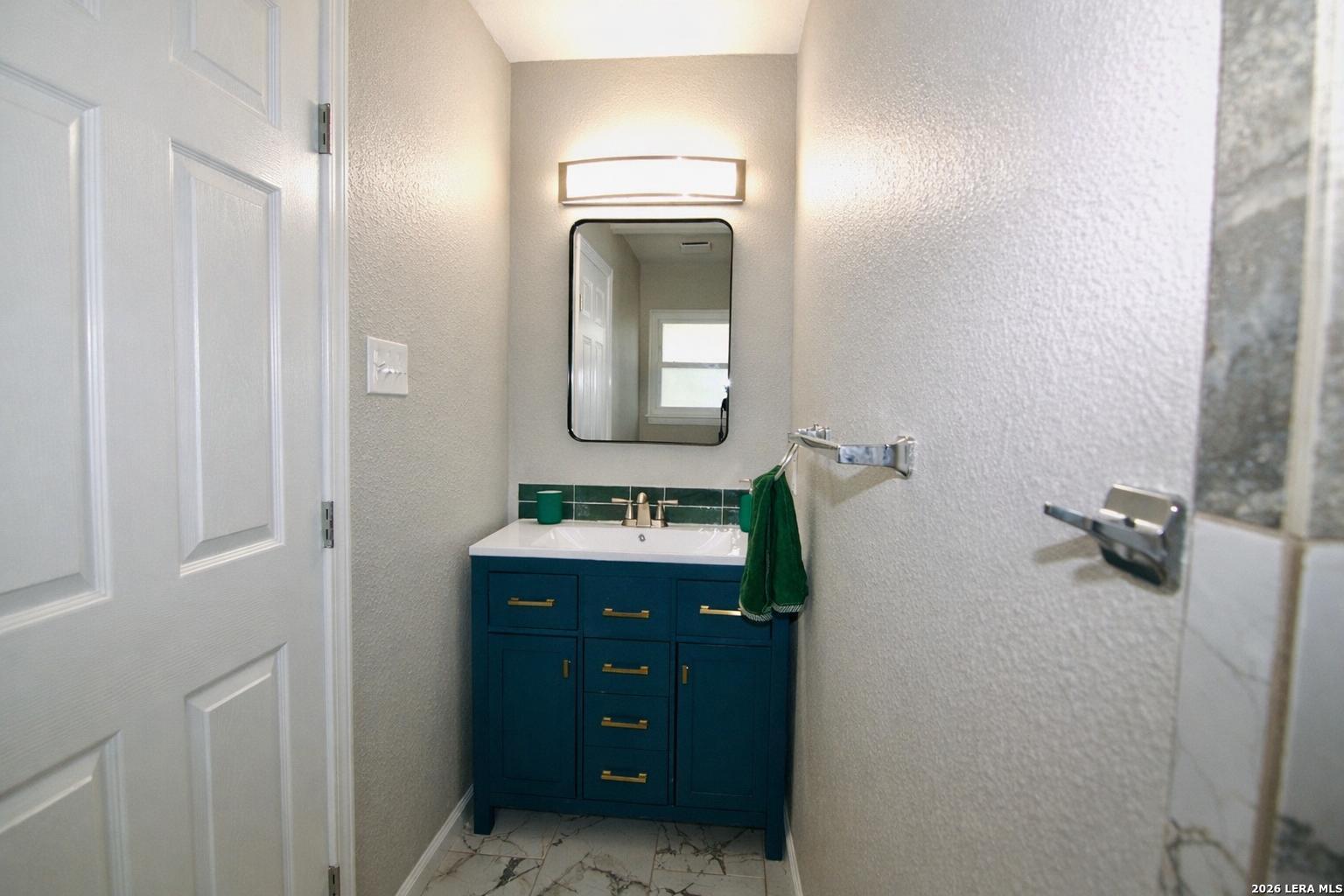 1235 Cibolo Universal City TX 78148