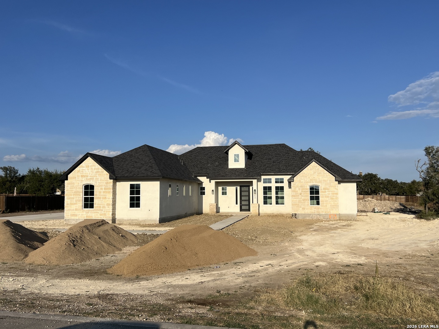 673 James Way Castroville TX 78009