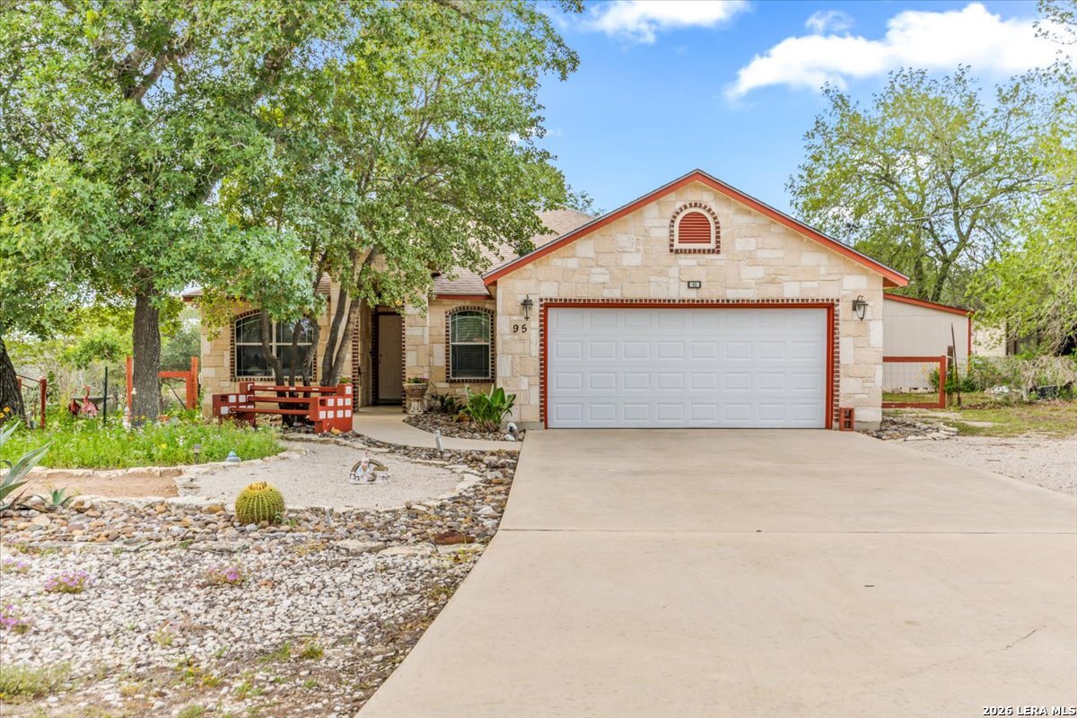 95 Nine Patch Poteet TX 78065