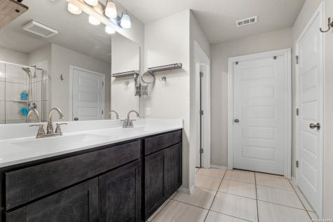 3350 Rancho Grande San Antonio TX 78224