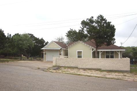 1435 Ramble Hills Canyon Lake TX 78133
