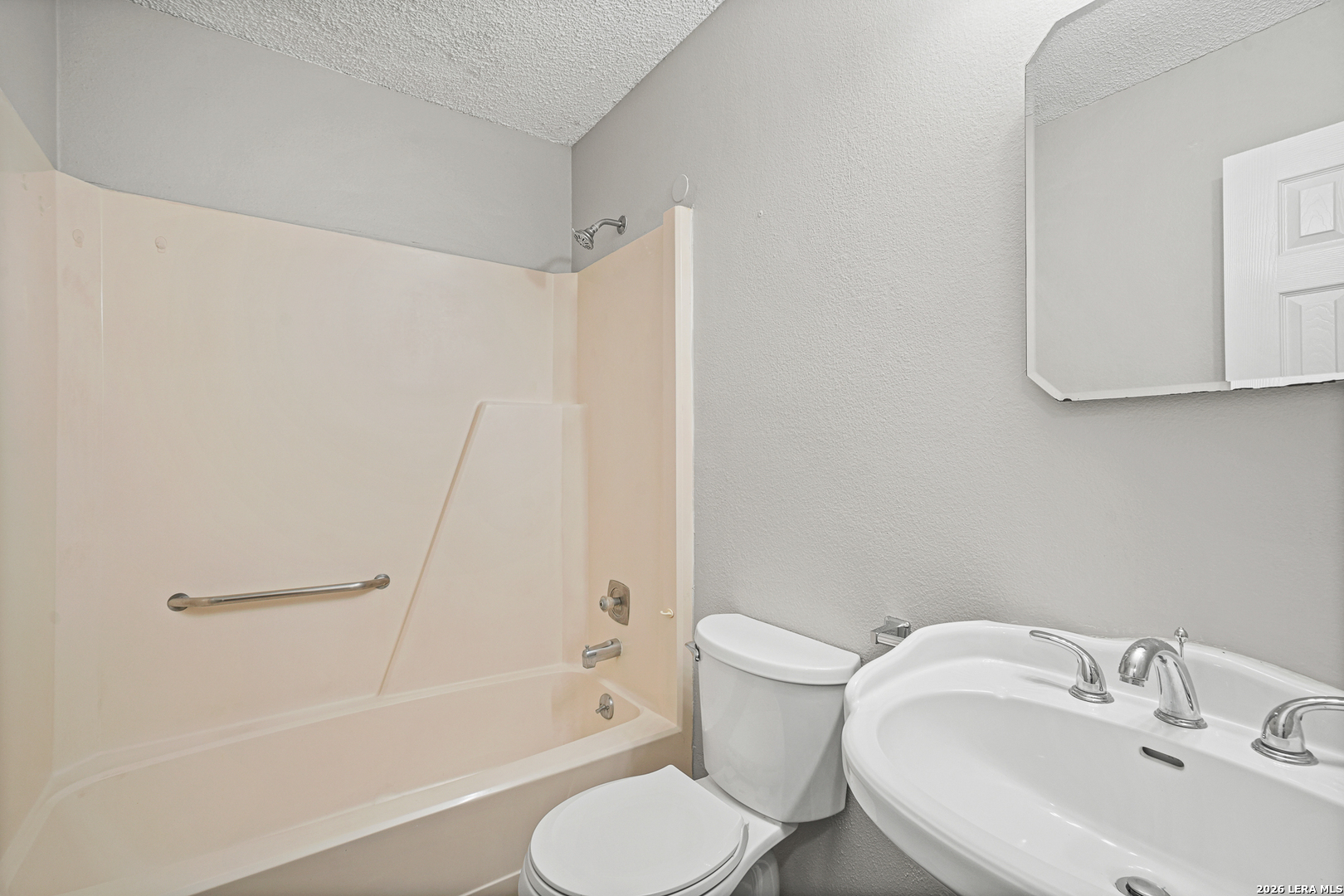 14222 Arrowood San Antonio TX 78233