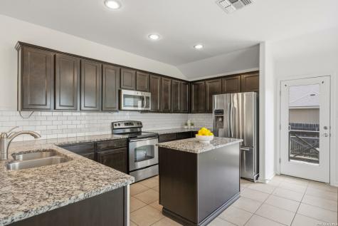 120 Pilsen Drive Boerne TX 78006