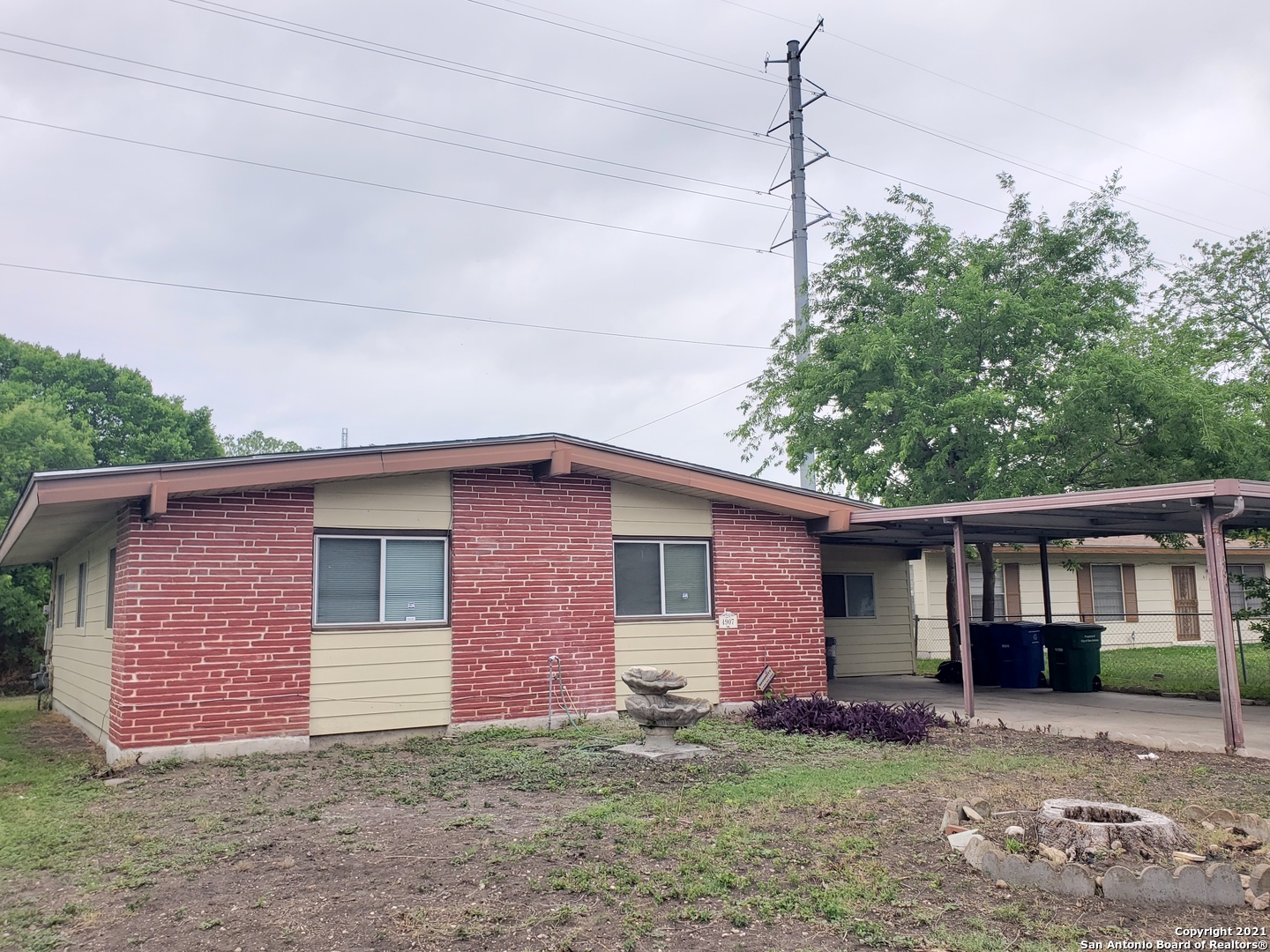 4907 Village View San Antonio TX 78218
